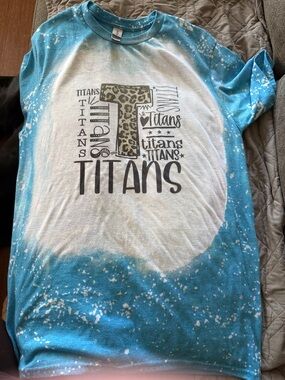 Titan womens Bleach-Dyed Titans Tee in Blue & White with Leopard T